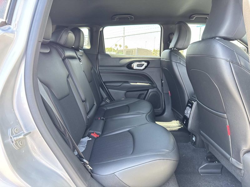 New 2026 Jeep Compass Trailhawk 4x4