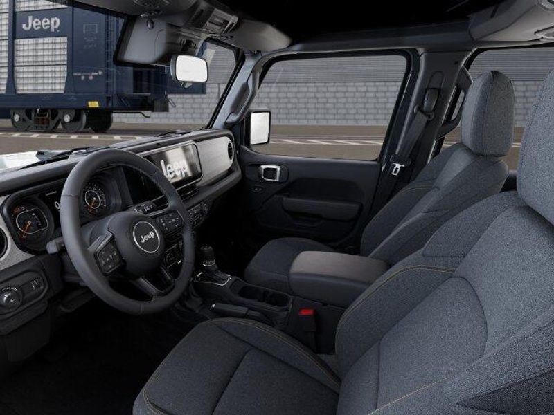 Jeep Wrangler 4xE Image 22