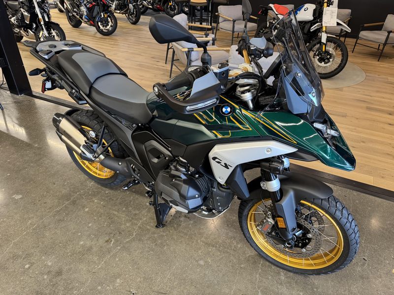 2025 BMW R 1300 GS - OPTION 719 - AURELIUS GREEN METALLIC 