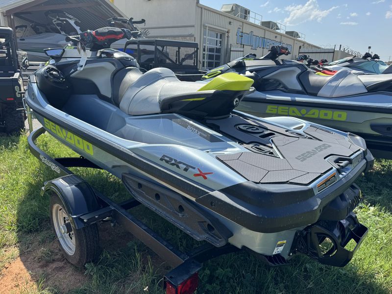 2024 SEADOO RXPX WITH SOUND SYSTEM ICE METAL AND MANTA GREEN Image 5