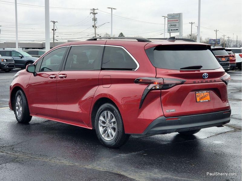 Used 2024 Toyota Sienna XLE