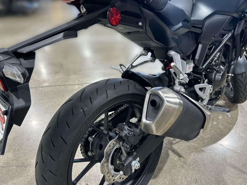 2024 Honda CB300R ABS Image 23