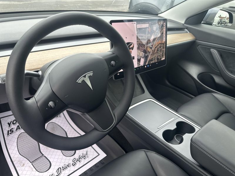 2021 Tesla Model 3 Standard Range PlusImage 22