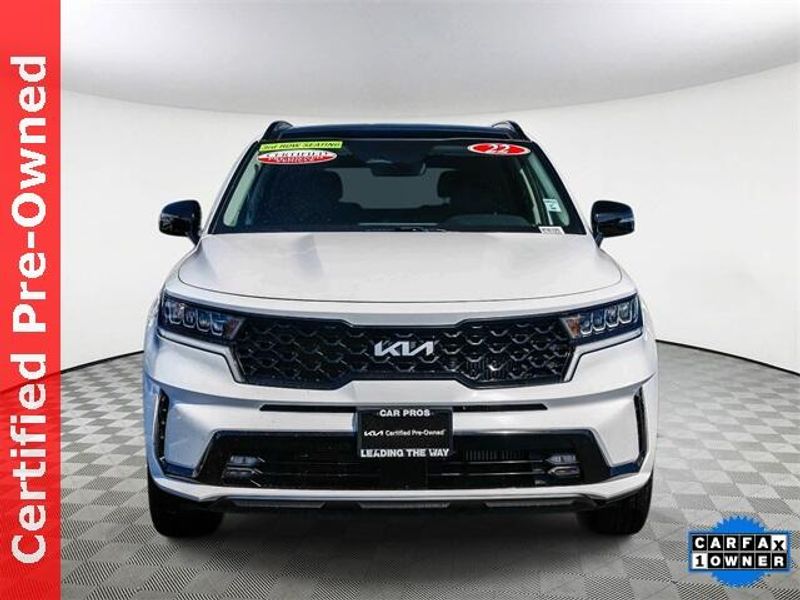 Used 2022 Kia Sorento EXImage 3