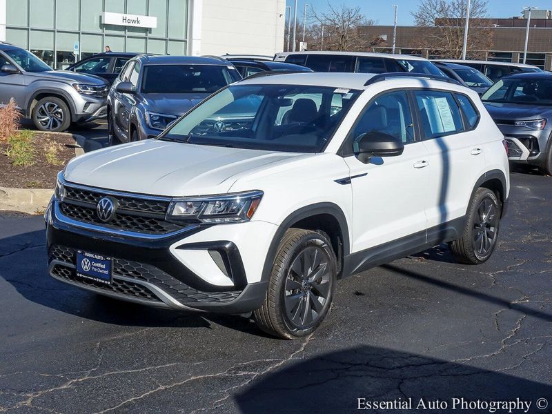 2023 Volkswagen Taos S photo 2