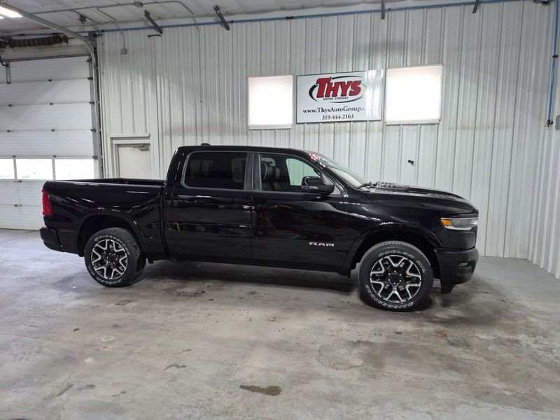 2025 RAM 1500 Laramie Crew Cab 4x4 5