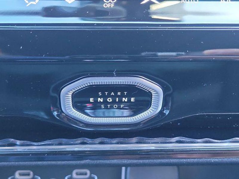 New 2026 Jeep Grand Cherokee L Limited Reserve 4x4