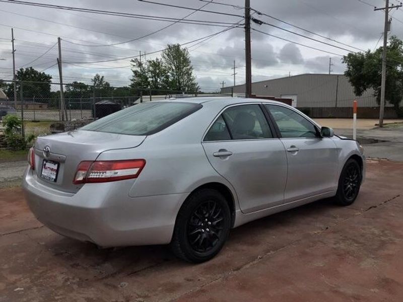 2011 Toyota Camry LEImage 5