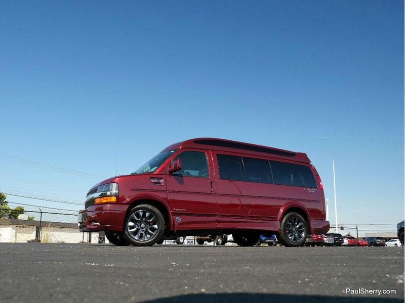 2024 Chevrolet Express Cargo 2500 photo 7