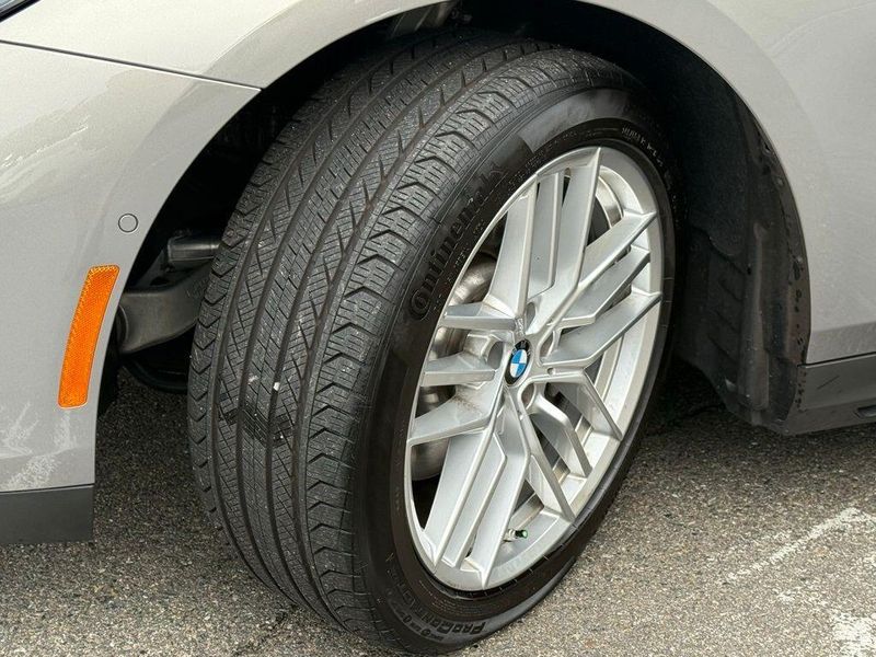 Used 2025 BMW 5 Series 530iImage 17