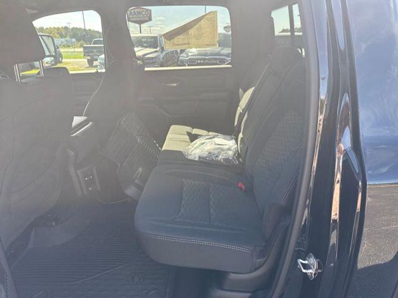 2025 RAM 1500 Tradesman Crew Cab 4x4 5'7' Box