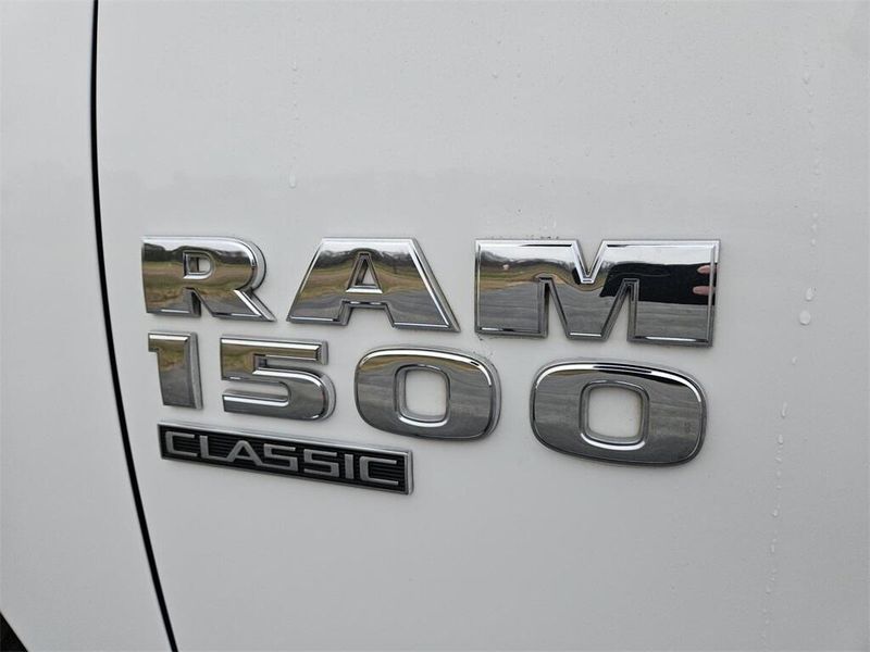 2022 RAM 1500 Classic SLTImage 10