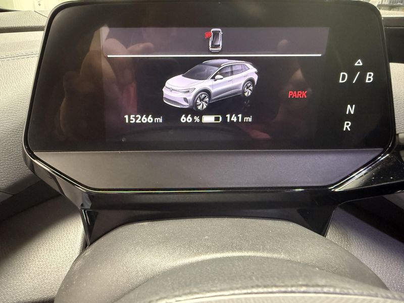 Used 2024 Volkswagen ID.4 62kWhImage 22
