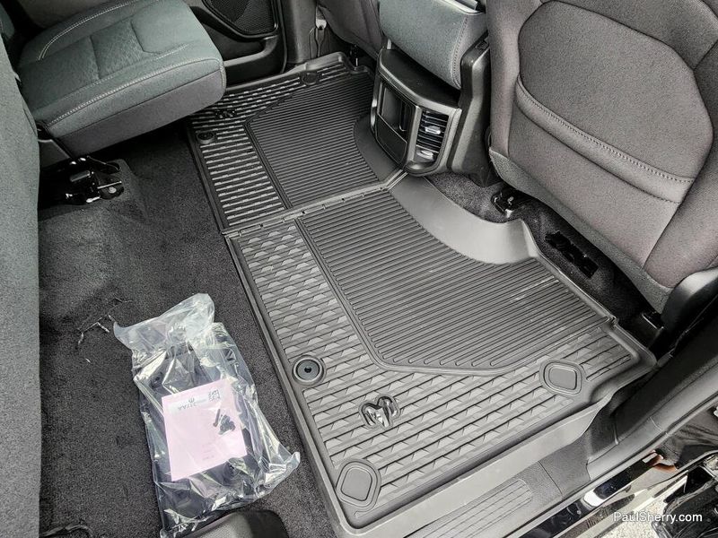 New 2026 RAM 1500 Warlock Crew Cab 4x4 5'7' Box