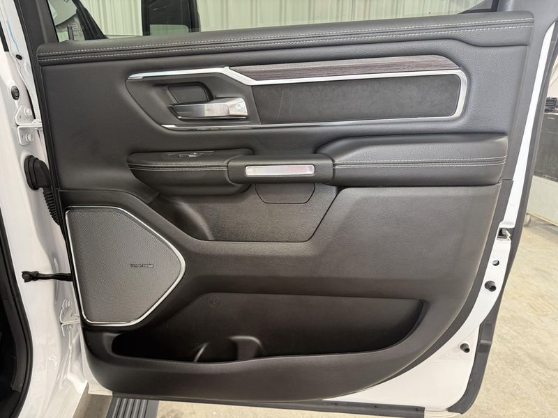 Used 2025 RAM 1500 LaramieImage 6