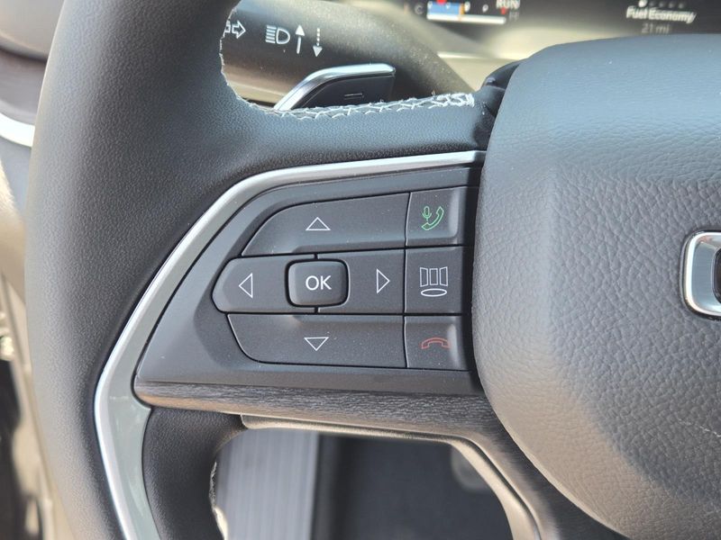 New 2026 Jeep Grand Cherokee L Laredo Altitude 4x4