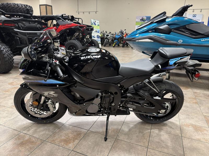 New 2027 Suzuki GSX-R600 Image 14