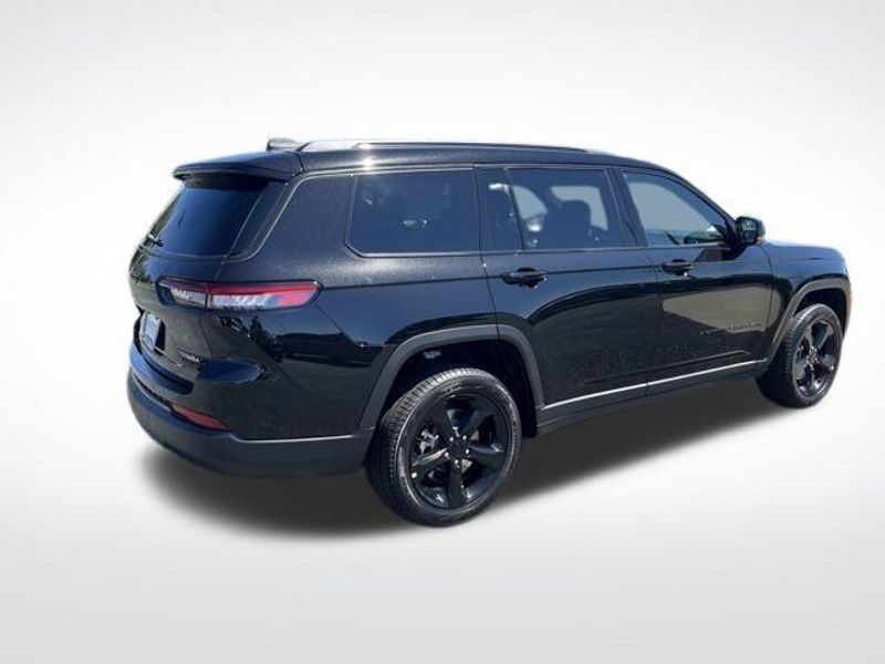 2025 Jeep Grand Cherokee L Limited 4x4