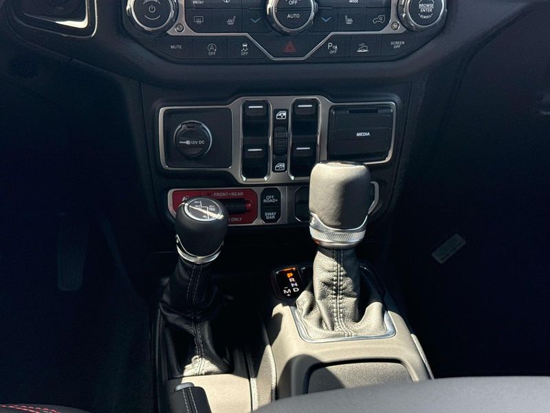 New 2026 Jeep Wrangler 4-door Rubicon X