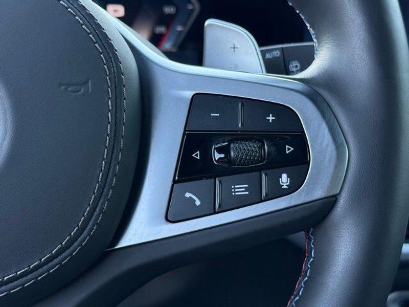 Used 2025 BMW X7 M60iImage 25