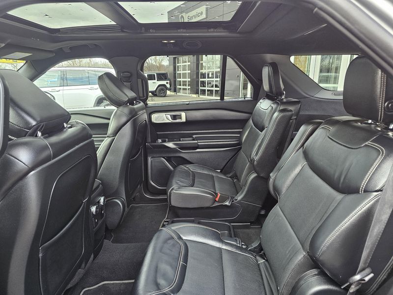 Used 2020 Ford Explorer STImage 10