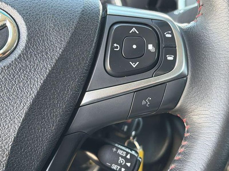 Used 2017 Toyota Camry XLEImage 23