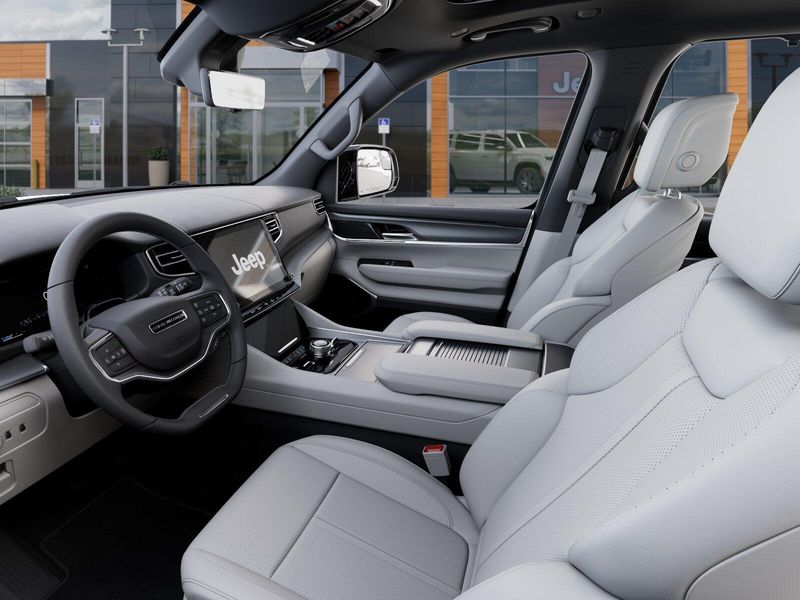 2026 Jeep Grand Wagoneer Limited Reserve 4x4Image 22