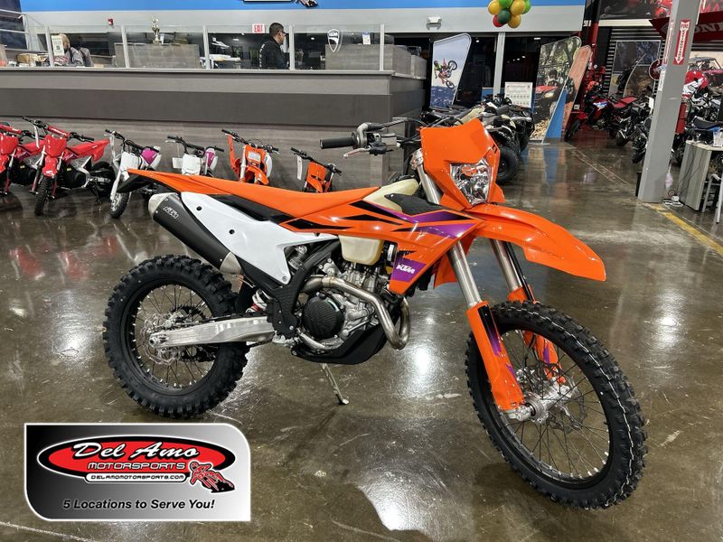2024 KTM 500 XW-F  in a ORANGE exterior color. Del Amo Motorsports of Redondo Beach (424) 390-7811 delamomotorsports.com 