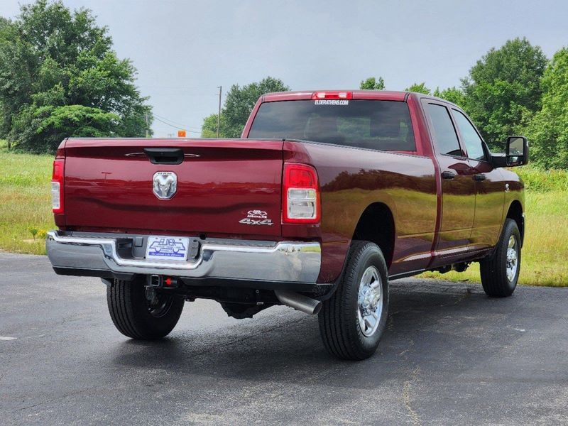 2024 RAM 2500 Tradesman Crew Cab 4x4 8