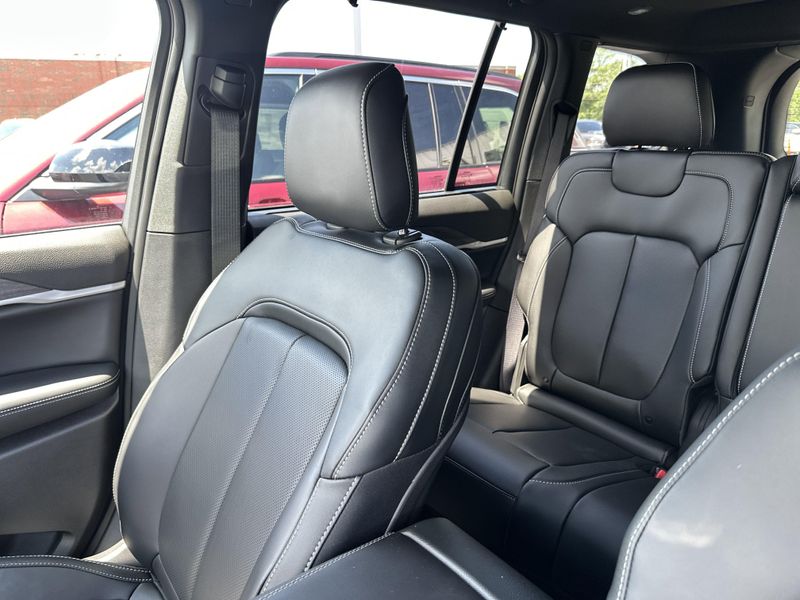 2025 Jeep Grand Cherokee Limited 4x4Image 29