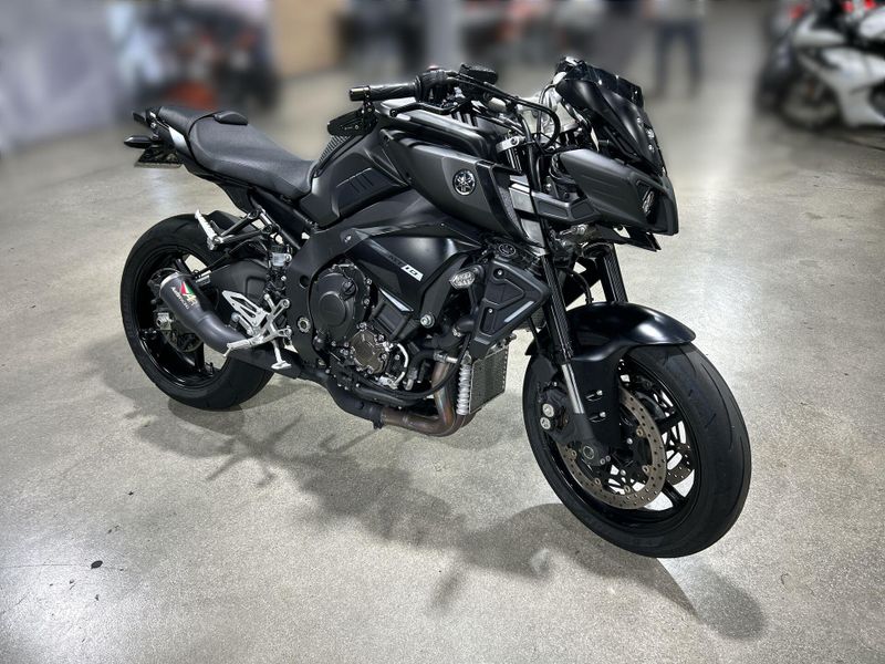 2019 Yamaha MT-10 Image 16