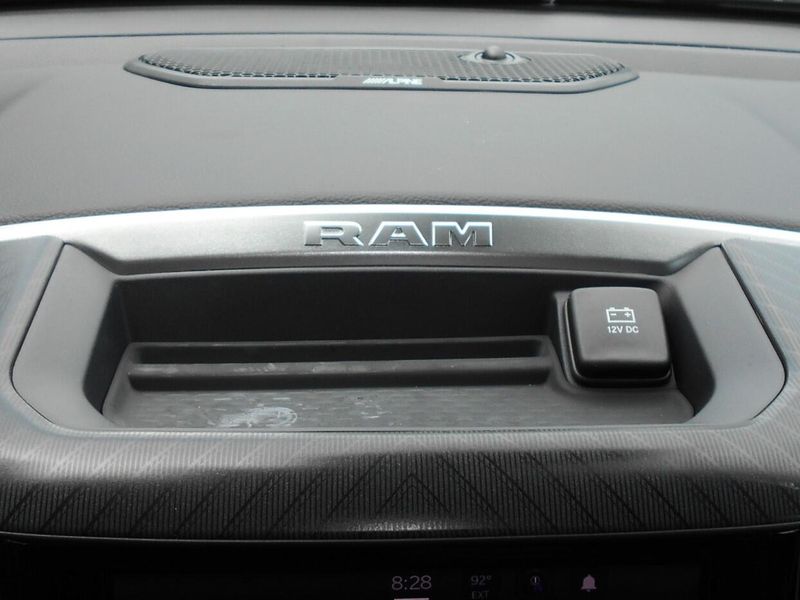 2025 RAM 1500 Big Horn Crew Cab 4x4 5