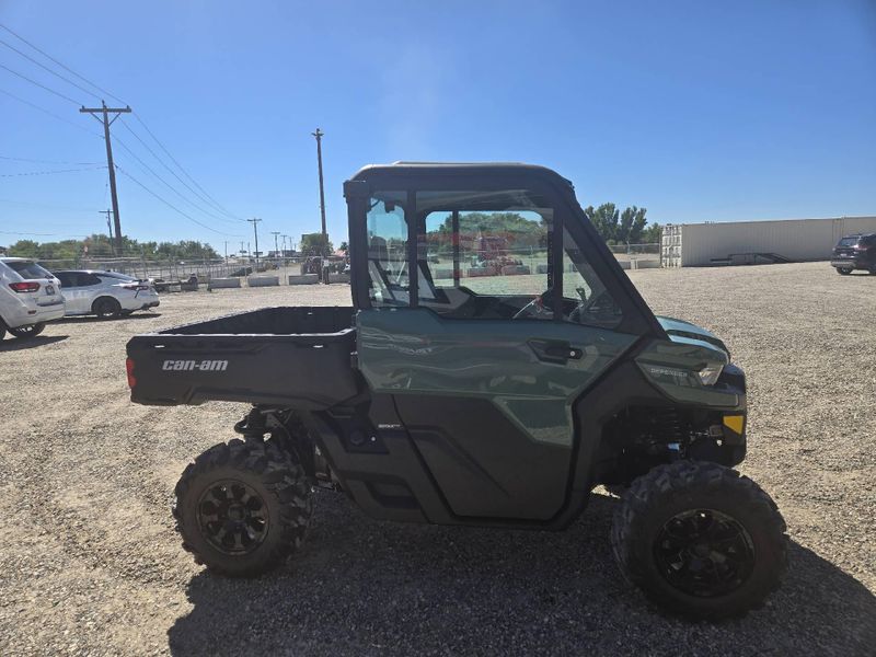 New 2026 Can-Am DEFENDER DPS CAB HD10 