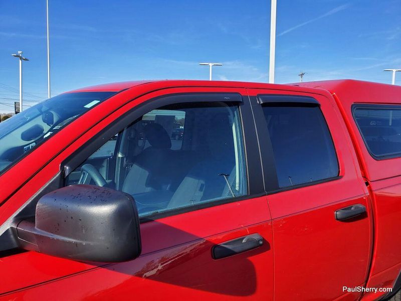 2020 Ram 1500 Classic Warlock photo 3