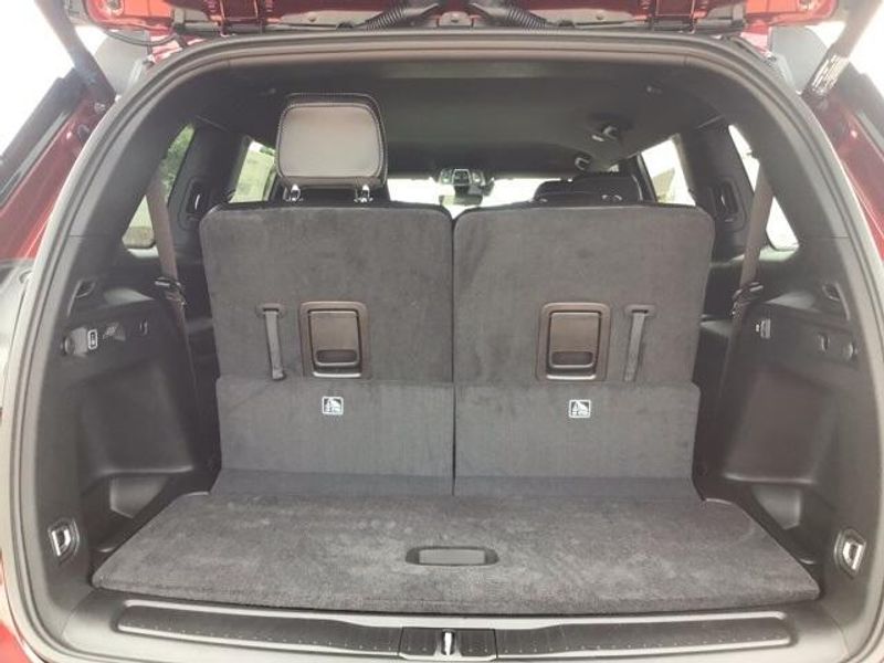 2025 Jeep Grand Cherokee L Altitude 4x2Image 8