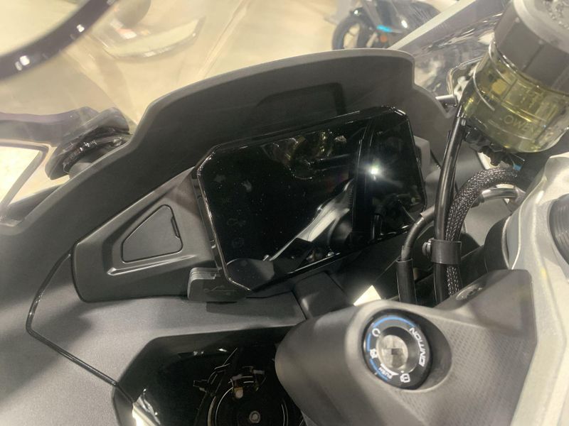 New 2025 CFMOTO 675SS Image 18