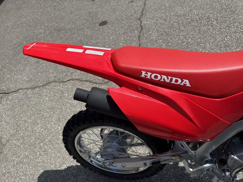 New 2027 Honda CRF125F BIG WHEEL Image 16