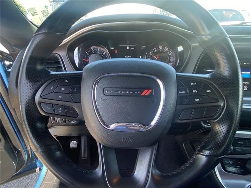 2022 Dodge Challenger SXTImage 21