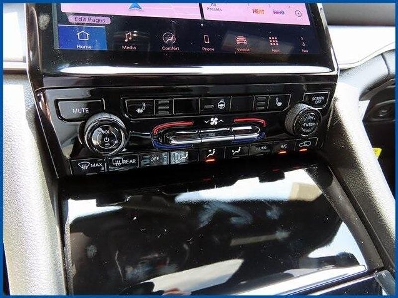 New 2025 Jeep Grand Cherokee LimitedImage 17