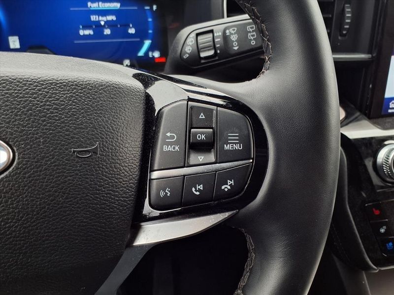 Used 2022 Ford Explorer PlatinumImage 20