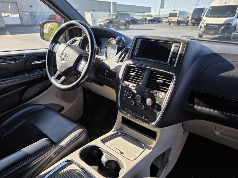 Used 2019 Dodge Grand Caravan SXT