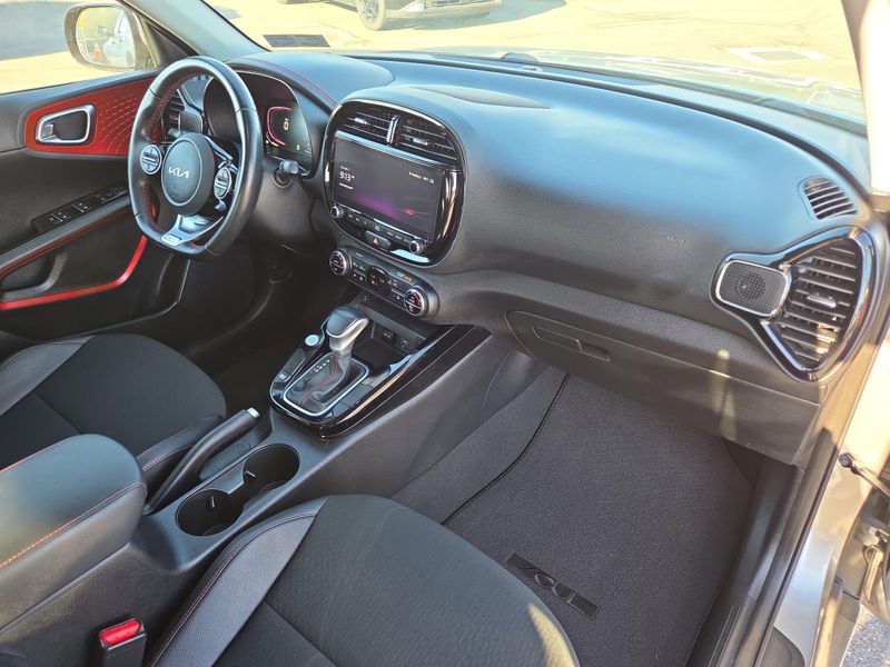 2023 Kia Soul GT-Line photo 16