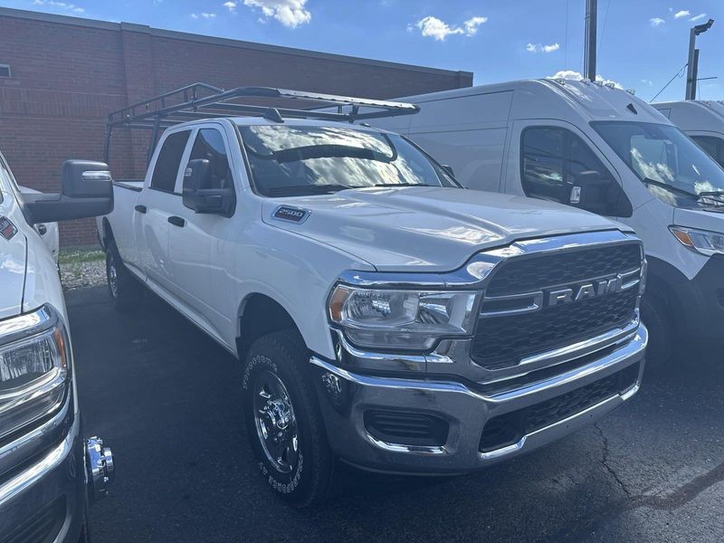 2024 RAM 2500 Tradesman Crew Cab 4x4 8