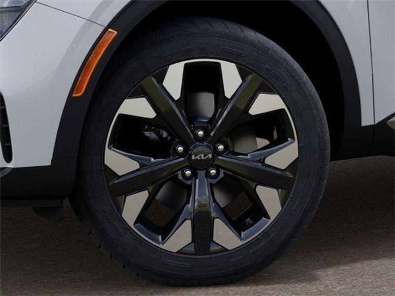 2023 Kia Sportage Plug-In Hybrid X-LineImage 9