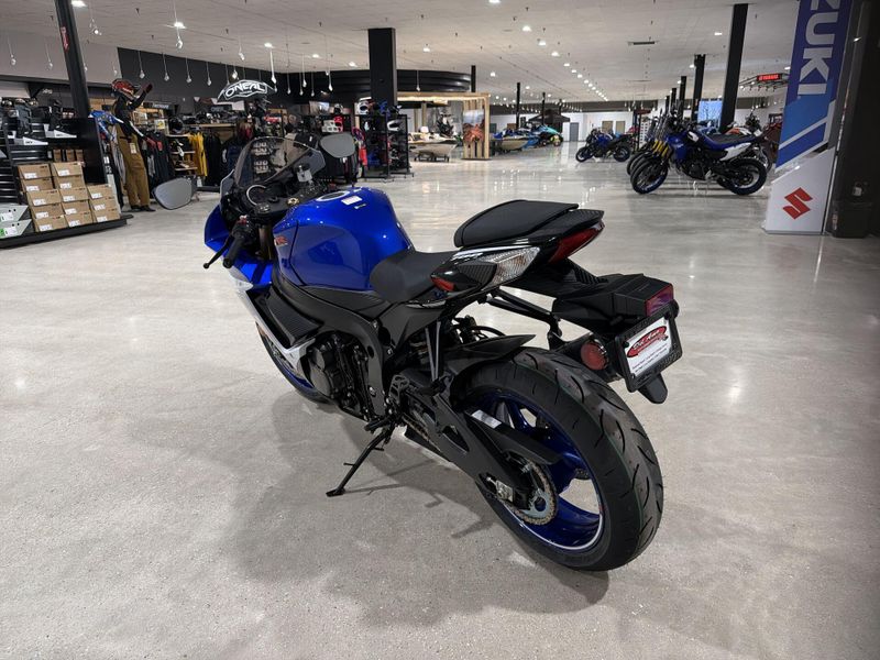 New 2026 Suzuki GSX-R750Z 40TH ANNIVERSARY EDITION Image 15