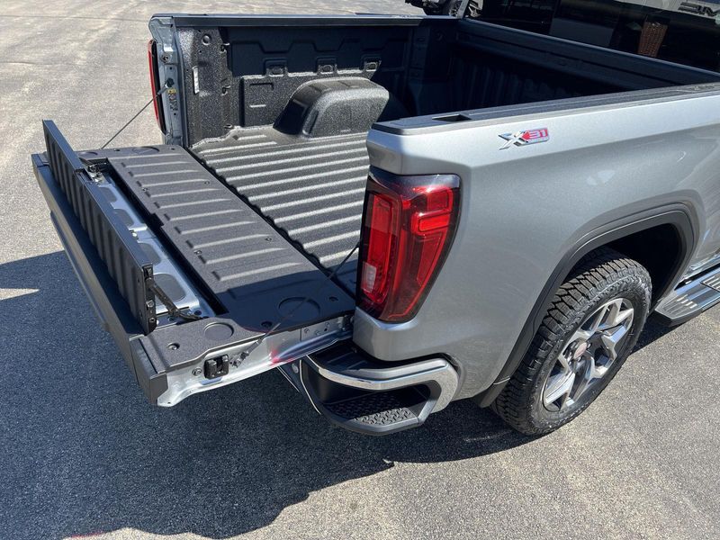 2026 Gmc Sierra 1500 SLT photo 37