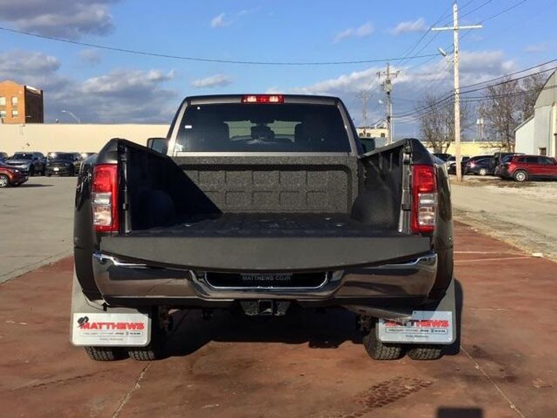 2024 RAM 3500 Tradesman Crew Cab 4x4 8