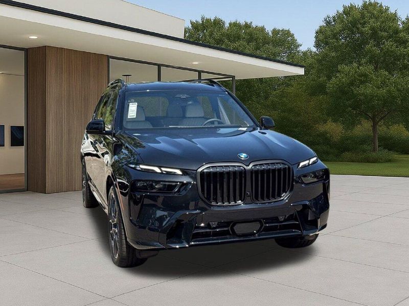 New 2027 BMW X7 xDrive40iImage 5