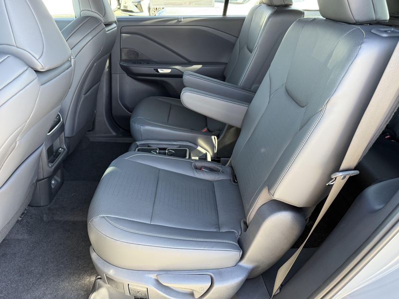 New 2026 Lexus TX 500h F SPORT Performance PremiumImage 28