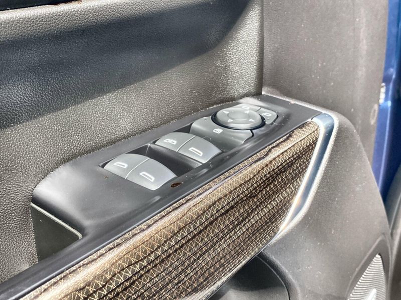 Used 2021 Chevrolet Silverado 1500 RSTImage 24